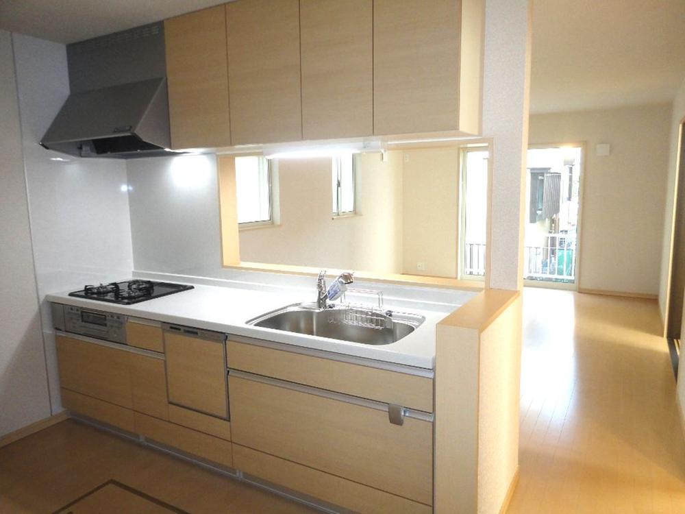 Kitchen. Standard equipment with dishwasher & water purifier is in face-to-face system Kitchen ☆ 