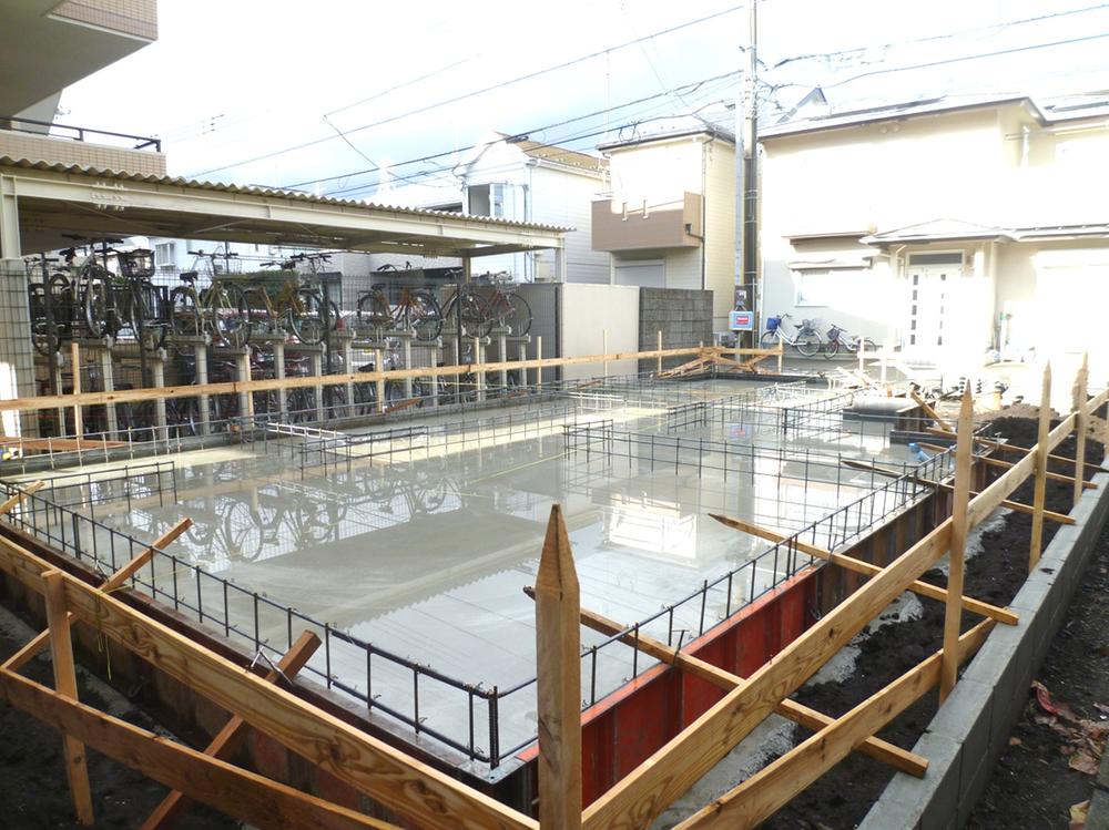 Local appearance photo. Local (12 May 2013) Shooting