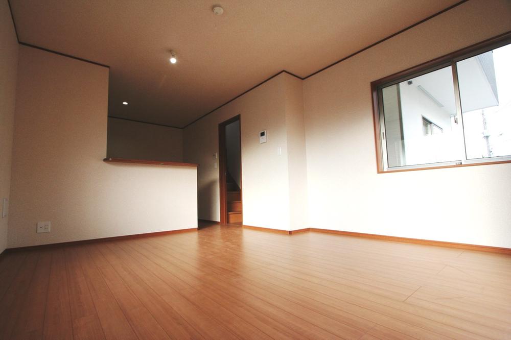 Living. Local (12 May 2013) Shooting