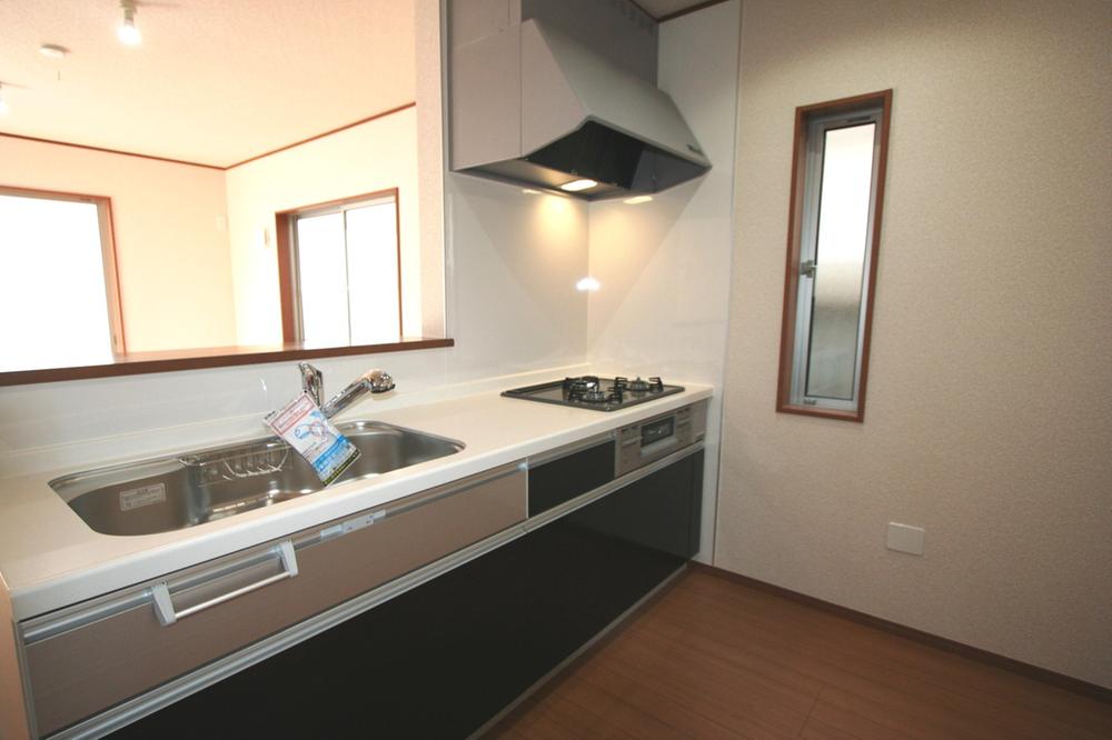 Kitchen. Local (12 May 2013) Shooting