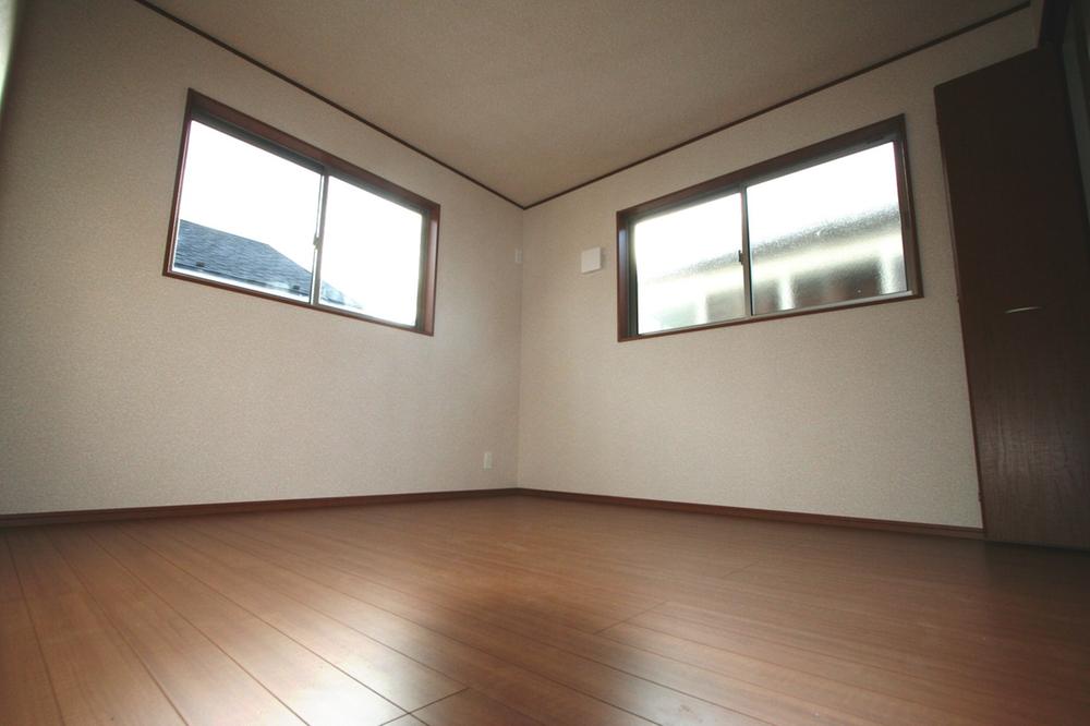 Non-living room. Local (12 May 2013) Shooting