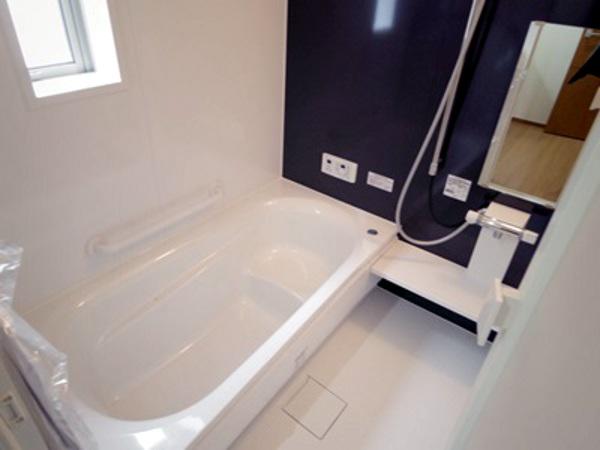 Bathroom. Indoor (12 May 2013) Shooting