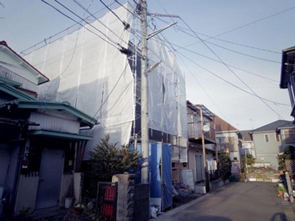 Local appearance photo. Local (12 May 2013) Shooting