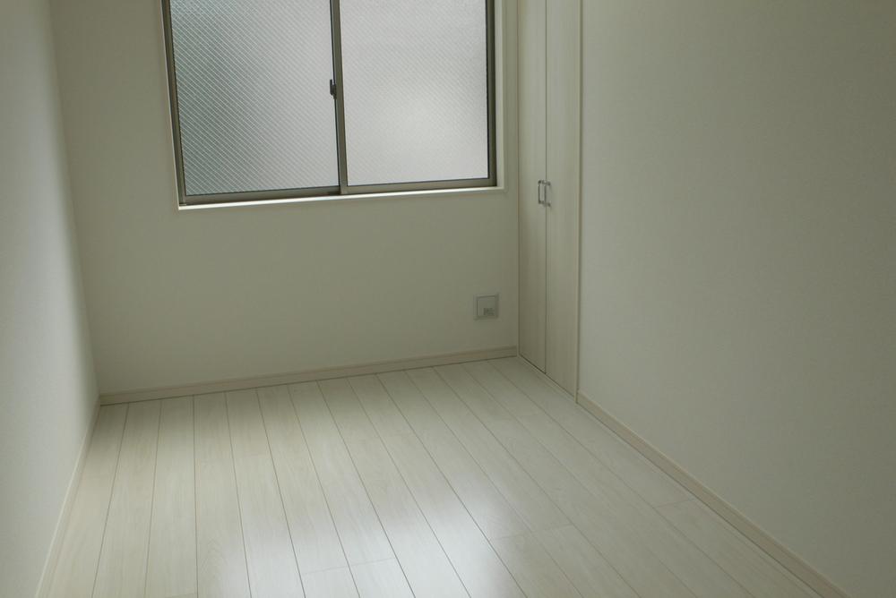 Non-living room. Indoor (10 May 2013) Shooting