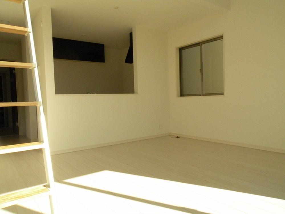 Living. Indoor (11 May 2013) Shooting