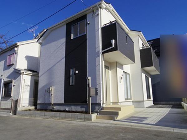 Local appearance photo. Local (12 May 2013) Shooting