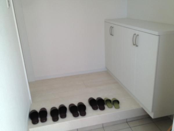 Entrance. Local (10 May 2013) Shooting