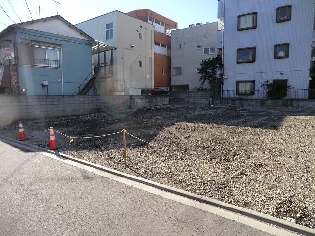 Local land photo. Local (2013) Shooting