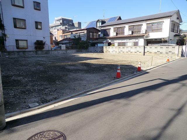 Local land photo. Local (2013) Shooting