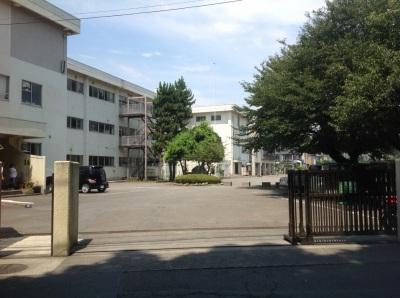 Junior high school. Onodai 561m until junior high school