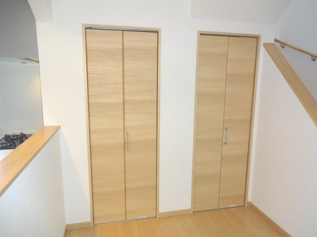 Receipt. 1 Building Convenient Living storage