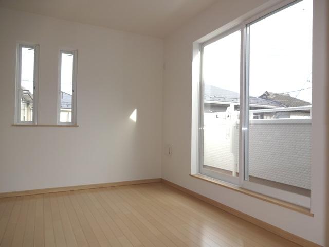 Non-living room. Building 2 Balcony Western-style