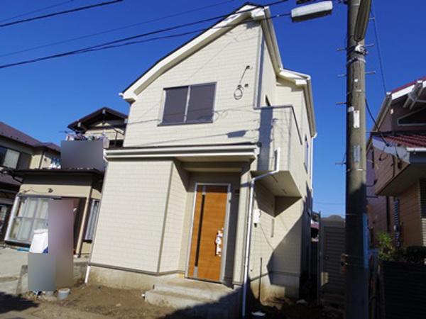 Local appearance photo. Local (11 May 2013) Shooting