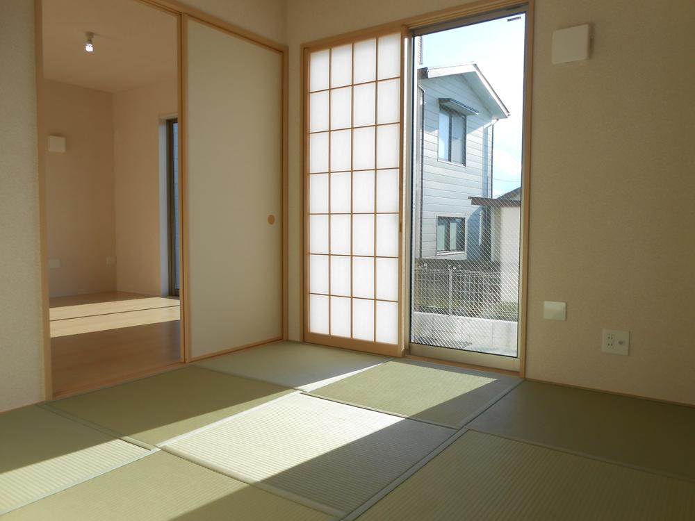 Non-living room. Indoor (12 May 2013) Shooting