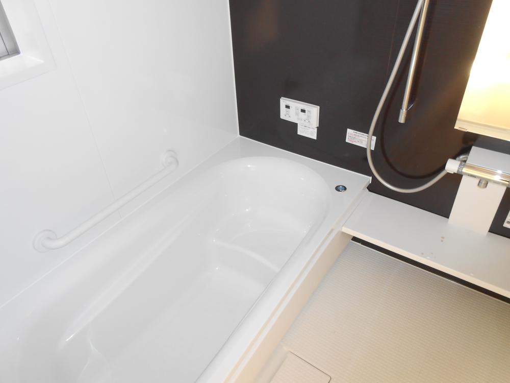 Bathroom. Indoor (12 May 2013) Shooting