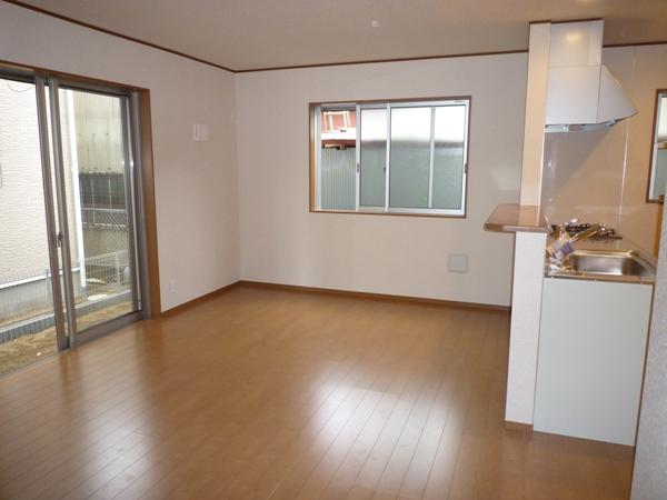 Same specifications photos (living)