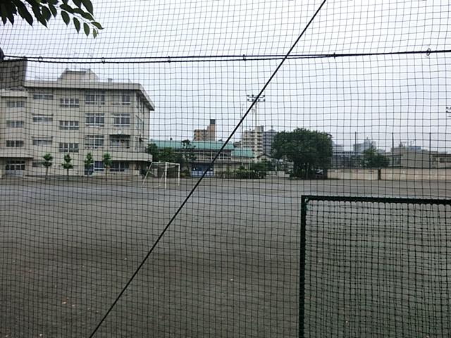 Junior high school. 1426m to Sagamihara City Taniguchi junior high school