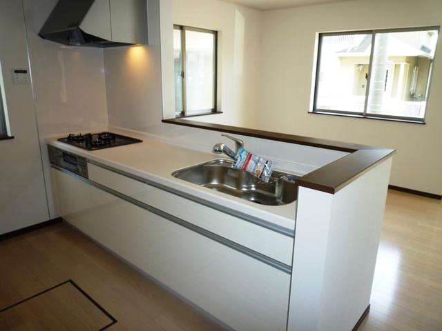Same specifications photo (kitchen)