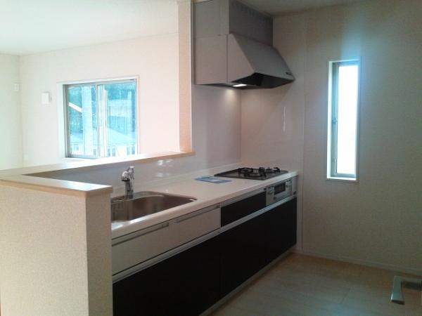 Same specifications photo (kitchen)