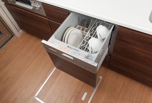 Other Equipment. To reduce the time and effort of postprandial put away, Equipped with easy-to-use pull-out of the built-in dishwasher dryer.  (Same specifications)