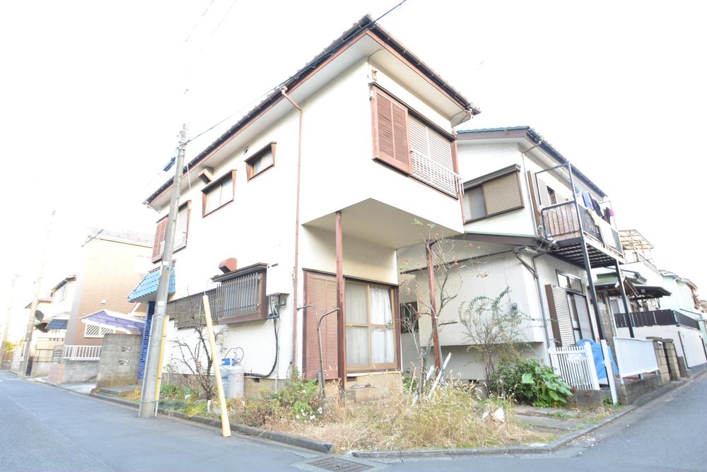 Local appearance photo. Local (December 2013) captured the building will enter the coming dismantling