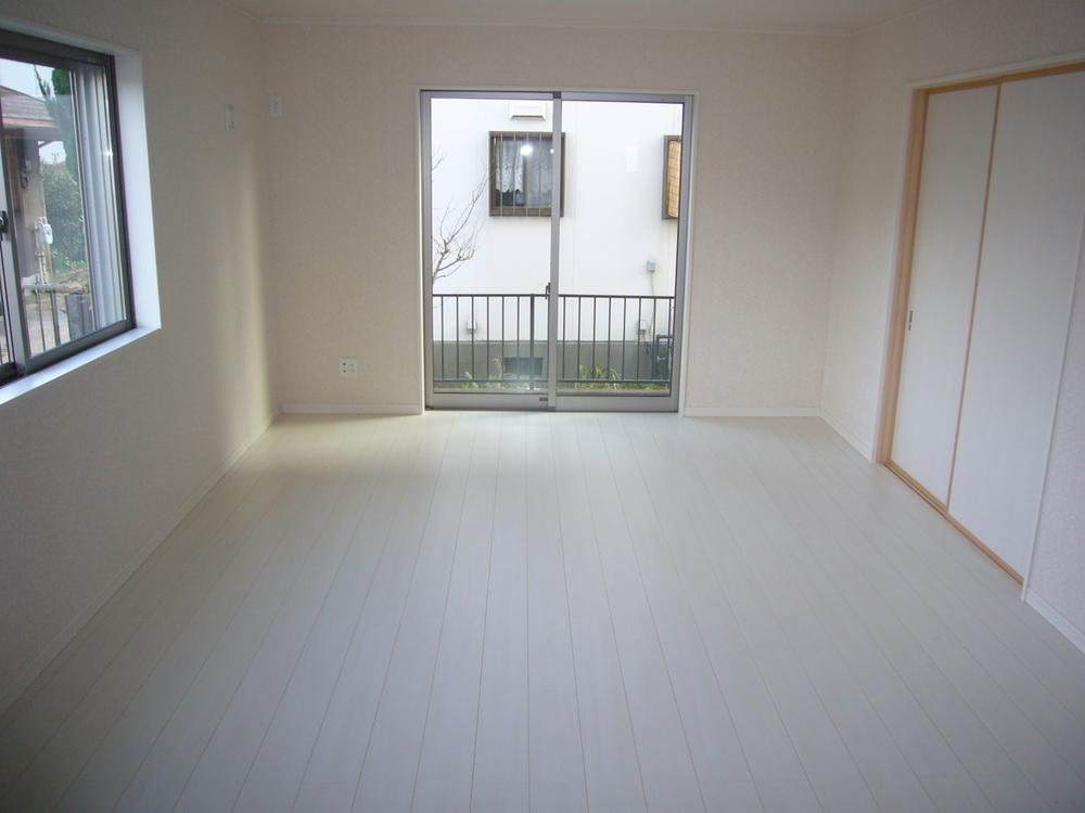 Living. Indoor (12 May 2013) Shooting