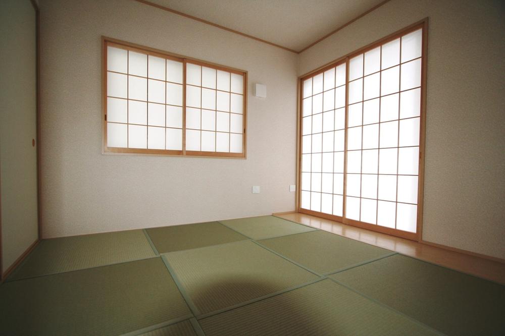 Non-living room. Local (10 May 2013) Shooting