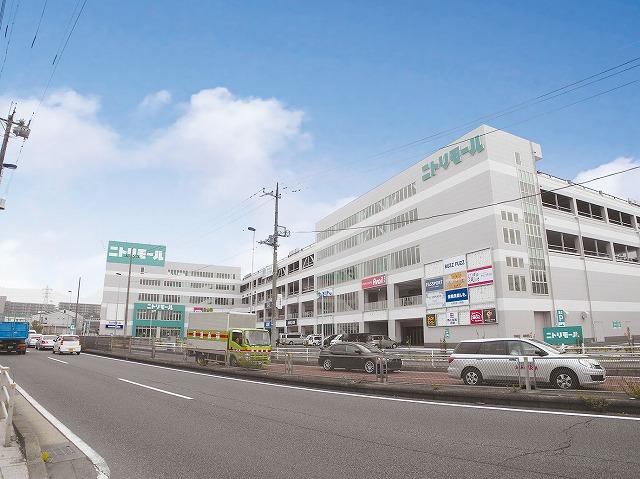 Home center. It was opened in 871m 9 May to Nitori Sagamihara store ☆ The first floor has a child, The second floor you can enjoy adult.