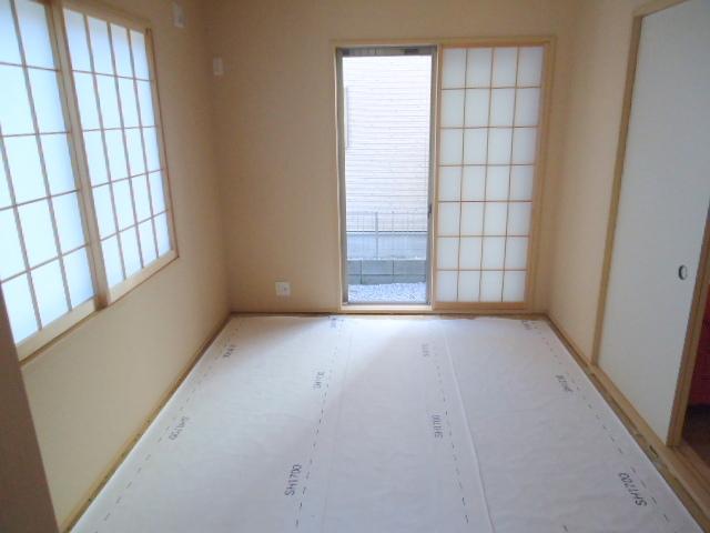 Non-living room. Indoor (12 May 2013) Shooting