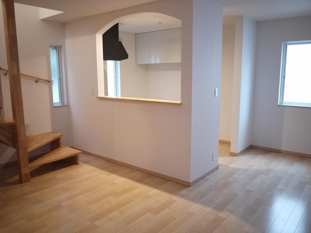 Same specifications photos (living). All room pair glass, Shutter ・ Screen door standard