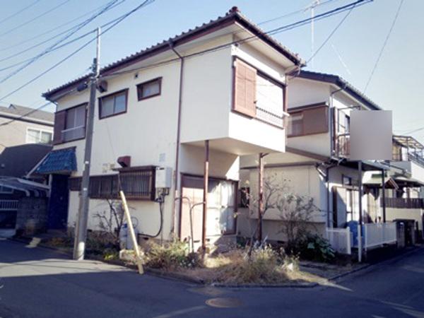 Local photos, including front road. Local (12 May 2013) Shooting