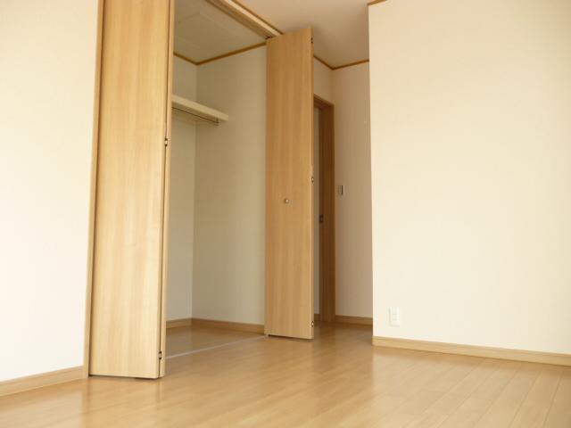 Non-living room. 1 Building on the second floor of the Western-style.