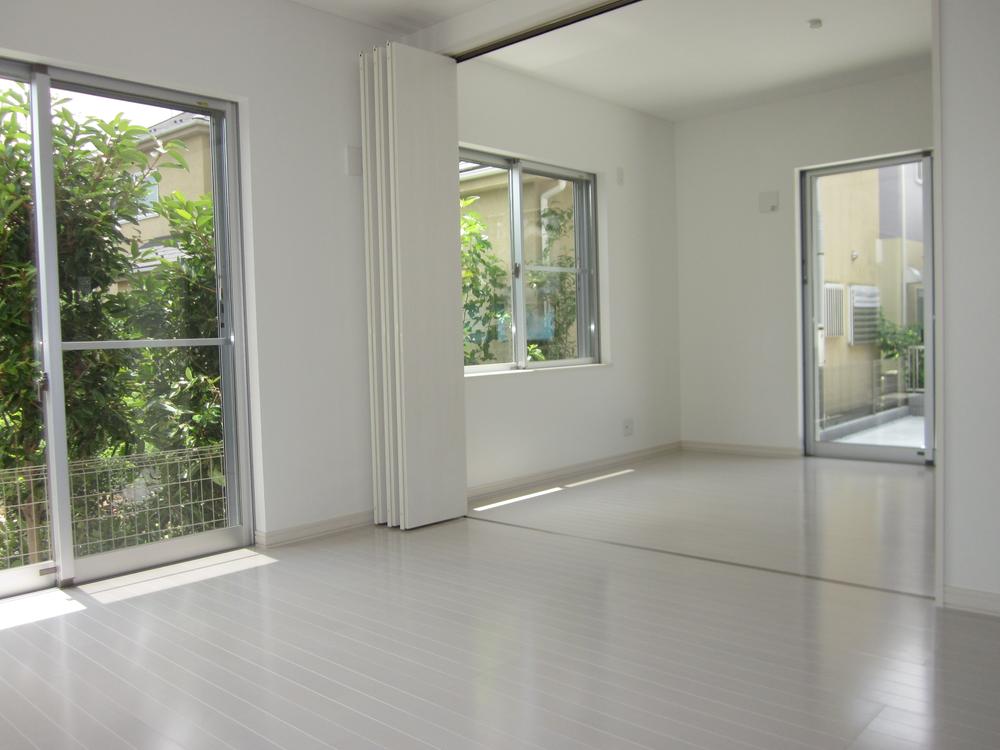 Living. Indoor (July 2013) Shooting