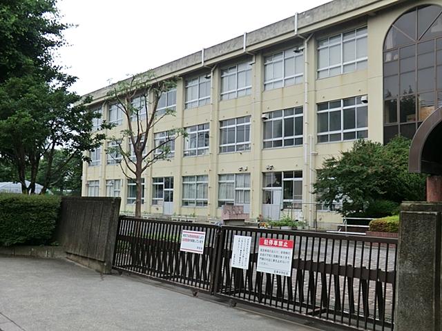 Junior high school. Little Women 600m until junior high school