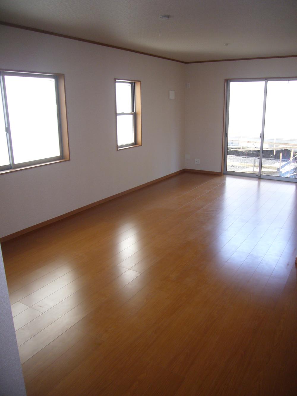 Living. Local (11 May 2013) Shooting