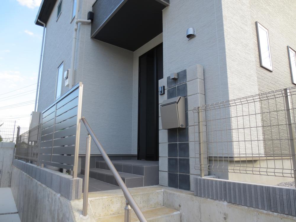 Security equipment. Intercom with color monitor Video recording ・ With playback function