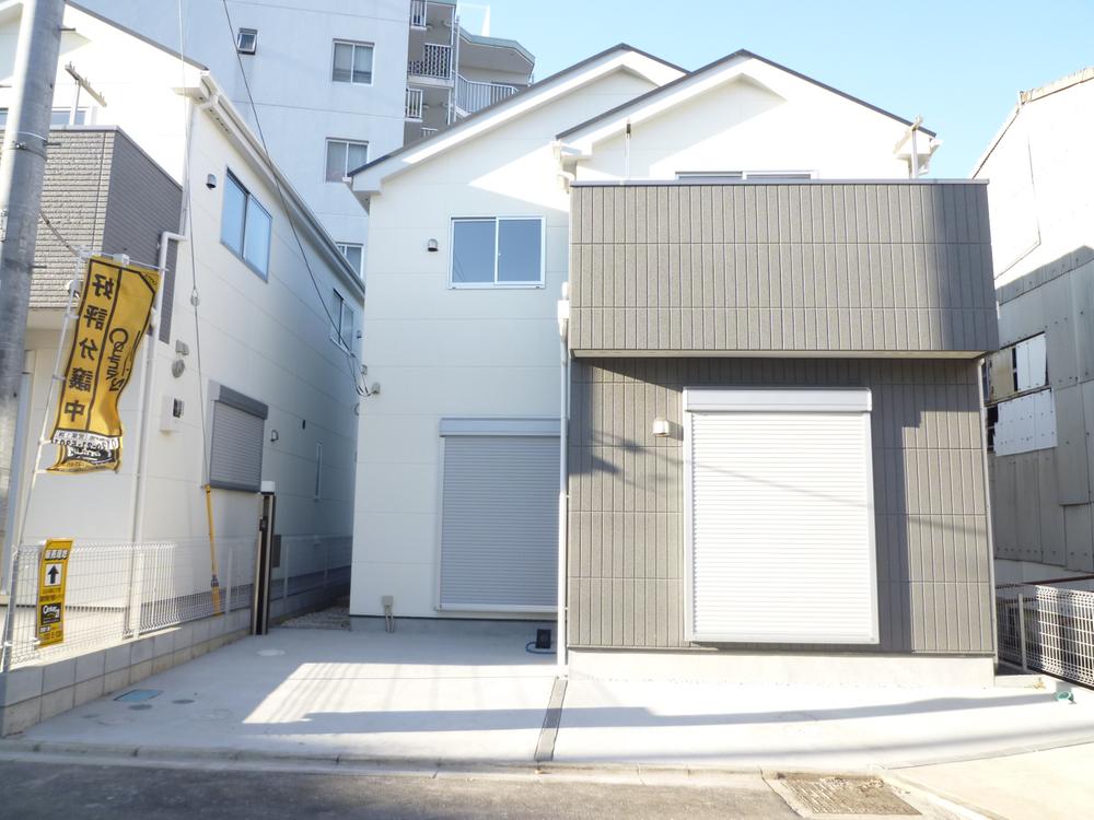 Local appearance photo. 4 Building appearance