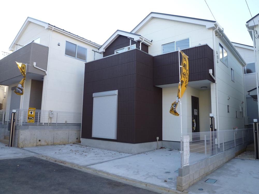 Local appearance photo. 13 Building appearance