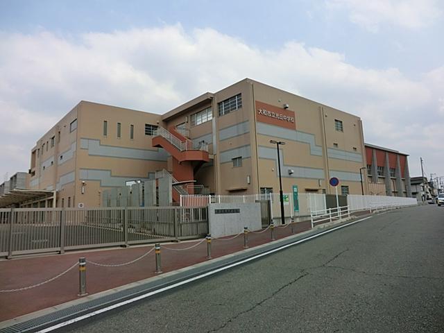 Junior high school. Hikarigaoka 730m until junior high school