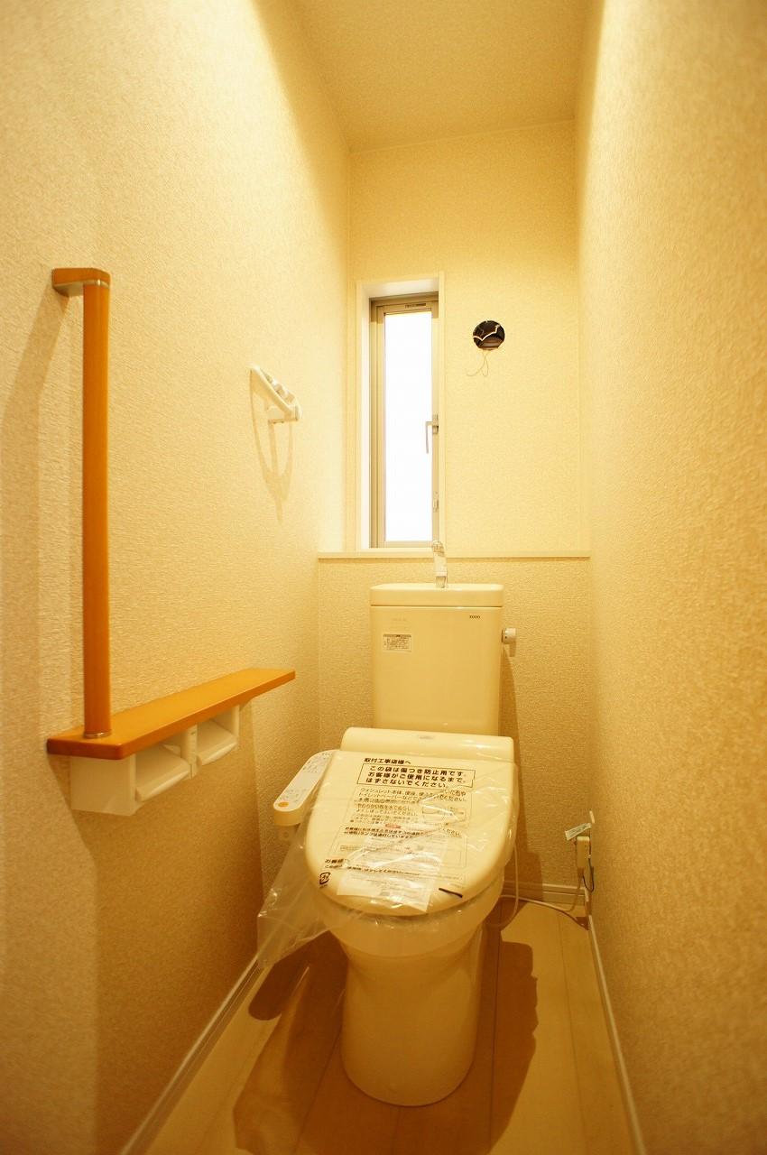 Toilet. Indoor (12 May 2013) Shooting, Toilet on the first floor, It is equipped on the second floor.