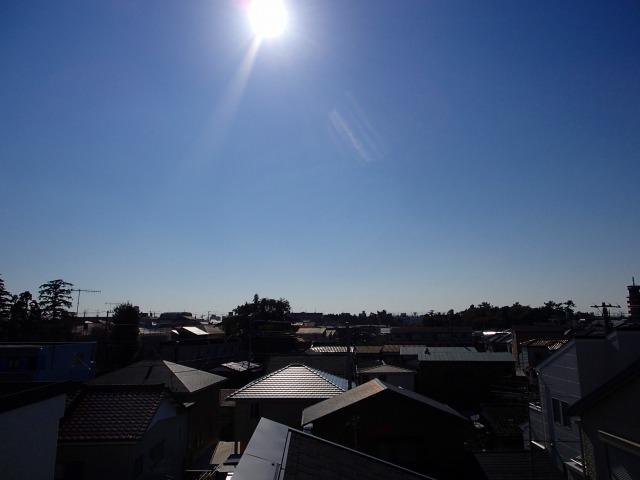 View photos from the dwelling unit. View from the site (November 2013) Shooting