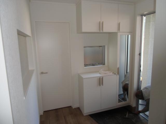 Entrance. Local (11 May 2013) Shooting