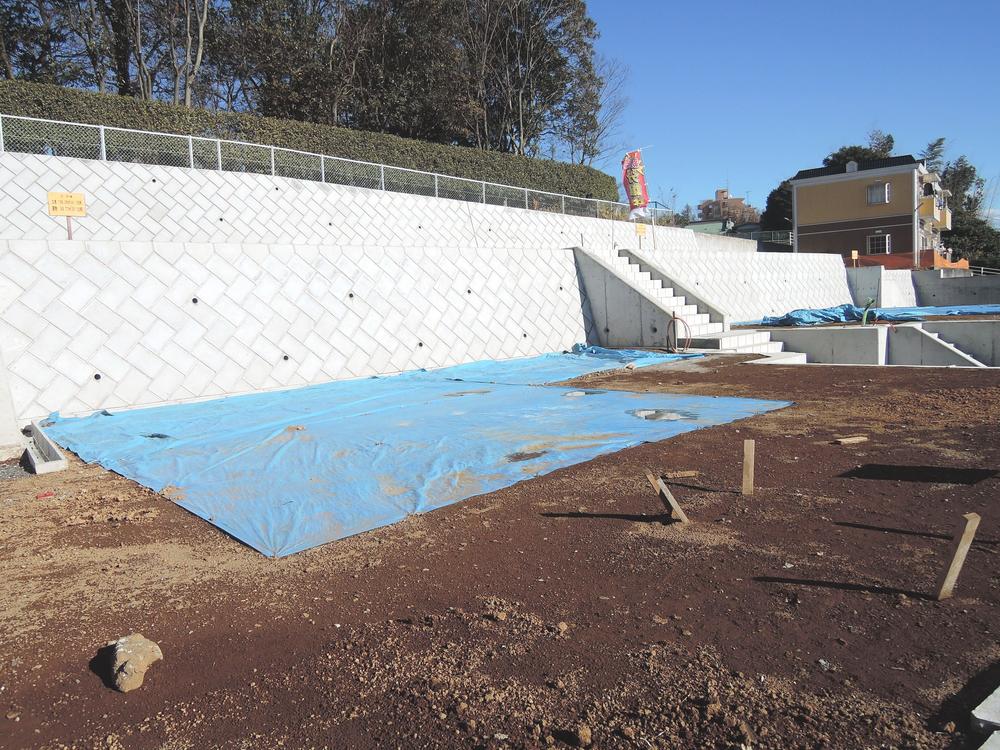 Local appearance photo. Local (12 May 2013) Shooting