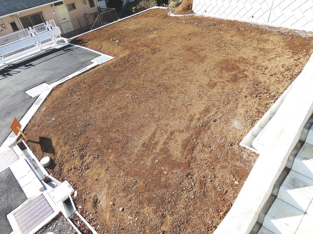 Local appearance photo. Local (12 May 2013) Shooting