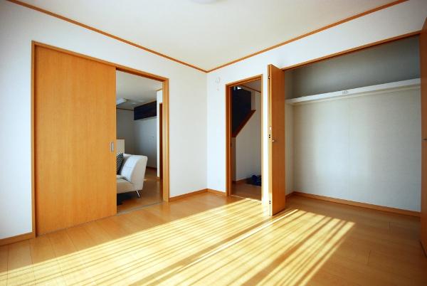 Non-living room. Local (12 May 2013) Shooting E Building