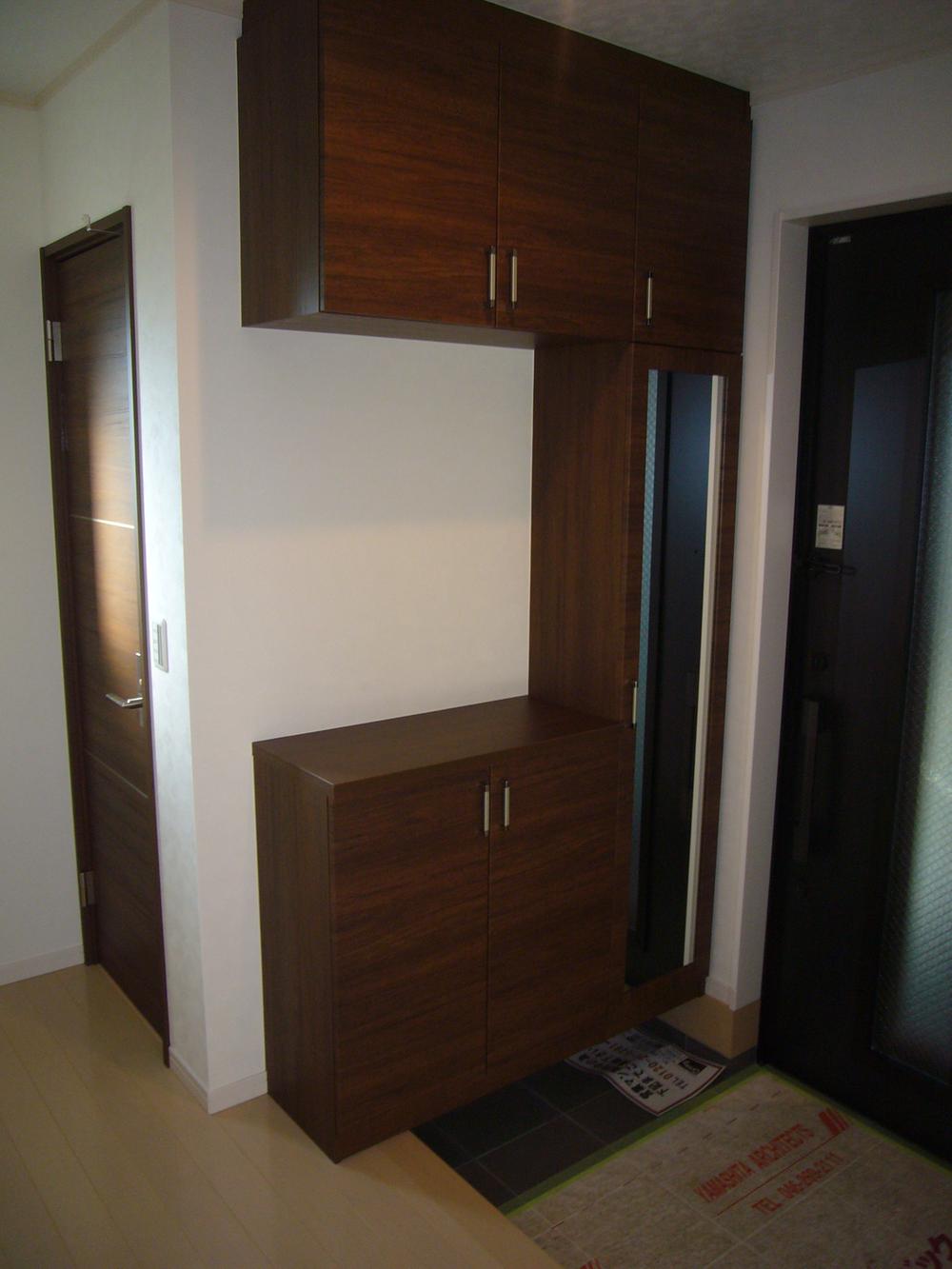 Entrance. Local (11 May 2013) Shooting