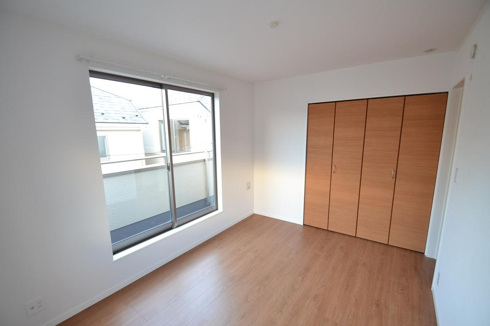 Non-living room. Indoor (12 May 2013) Shooting