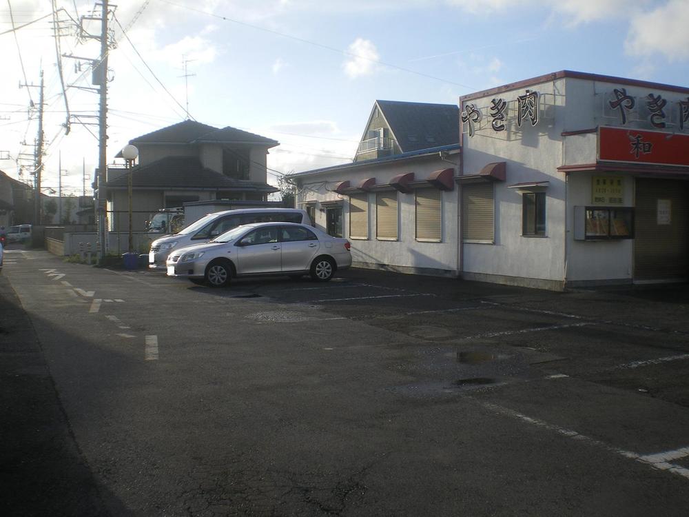 Local photos, including front road. Local (September 2013) Shooting. South road