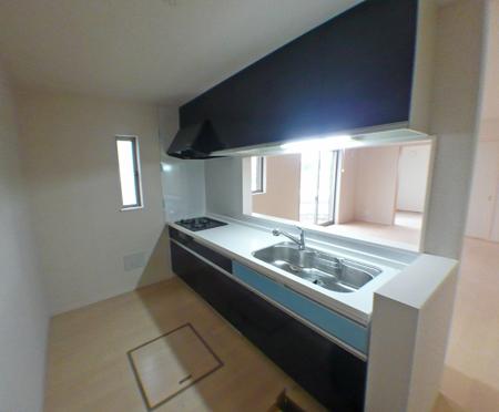 Same specifications photo (kitchen)