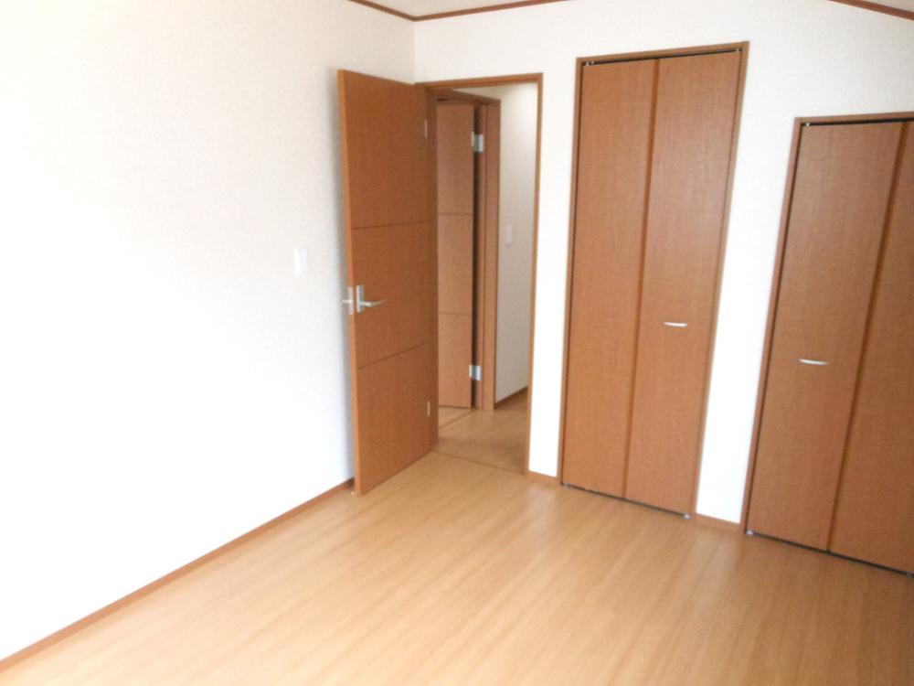 Non-living room. Building 2